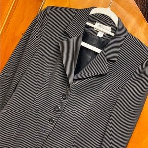 Barami Blazer & Pant Set